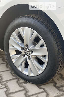 Микровэн Volkswagen Touran 2013 в Черновцах