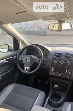 Микровэн Volkswagen Touran 2013 в Черновцах