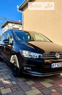 Мікровен Volkswagen Touran 2018 в Івано-Франківську