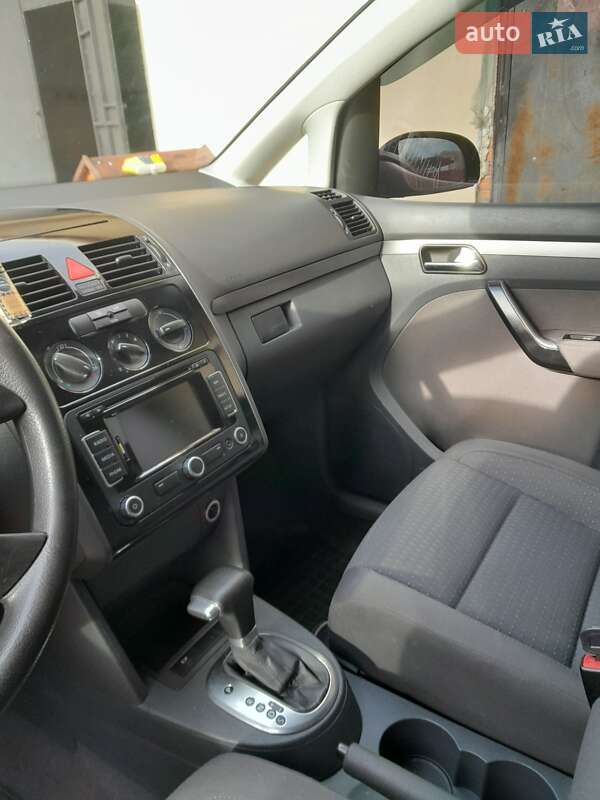 Мінівен Volkswagen Touran 2005 в Хмельницькому