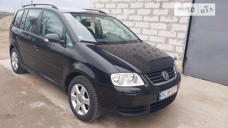 Мінівен Volkswagen Touran 2006 в Ходореві