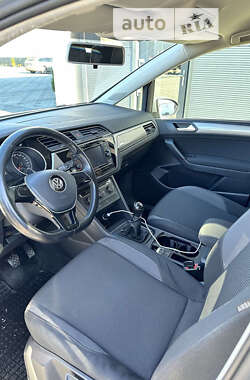 Мікровен Volkswagen Touran 2018 в Хусті