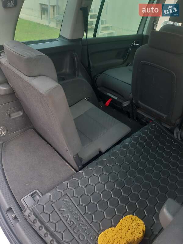 Минивэн Volkswagen Touran 2005 в Ужгороде