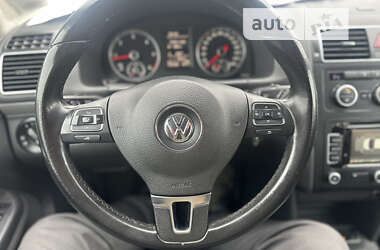 Мікровен Volkswagen Touran 2014 в Нововолинську