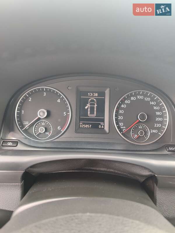 Микровэн Volkswagen Touran 2012 в Берегово