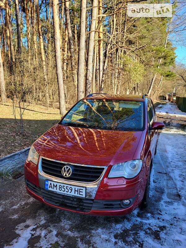 Мінівен Volkswagen Touran 2007 в Житомирі