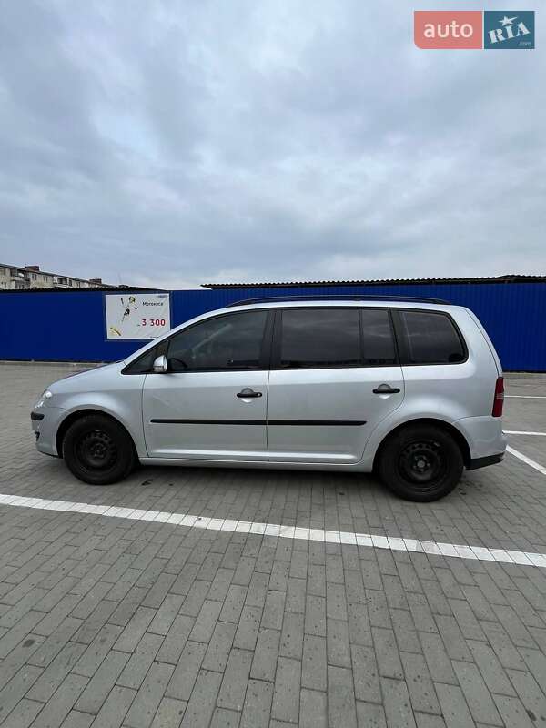 Минивэн Volkswagen Touran 2007 в Калуше фото 7 Минивэн Volkswagen Touran 2007 в Калуше