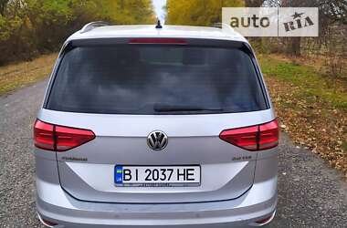 Микровэн Volkswagen Touran 2016 в Днепре