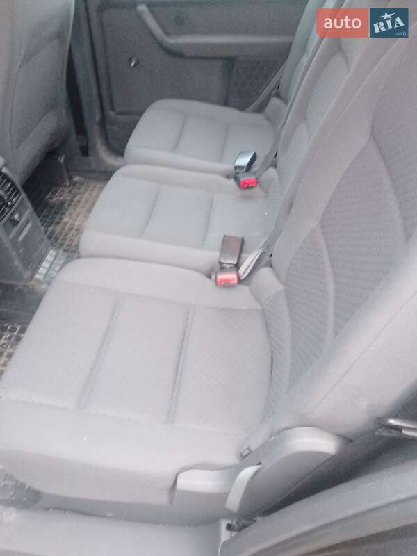 Минивэн Volkswagen Touran 2003 в Полонном