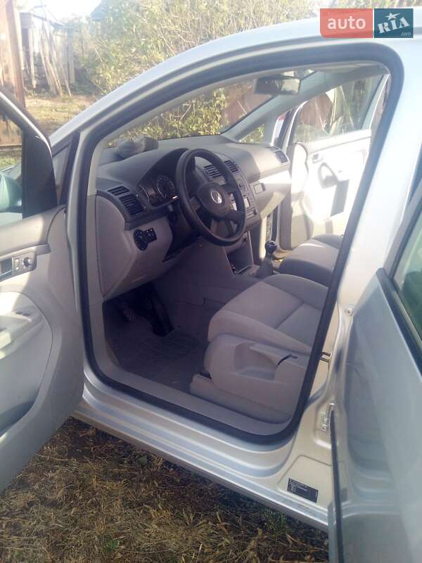 Минивэн Volkswagen Touran 2003 в Кременчуге