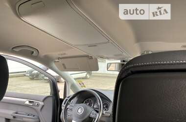 Микровэн Volkswagen Touran 2013 в Нововолынске