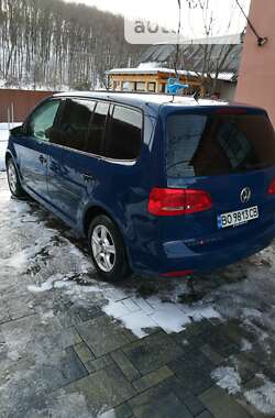 Мінівен Volkswagen Touran 2012 в Виноградові