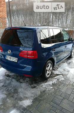 Мінівен Volkswagen Touran 2012 в Виноградові