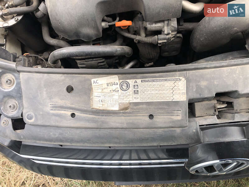 Минивэн Volkswagen Touran 2012 в Харькове