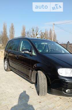 Мінівен Volkswagen Touran 2006 в Рівному