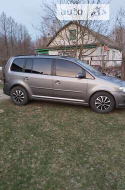 Мінівен Volkswagen Touran 2007 в Ємільчиному