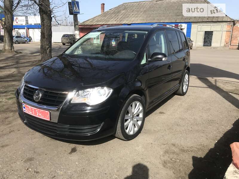 Минивэн Volkswagen Touran 2008 в Славянске