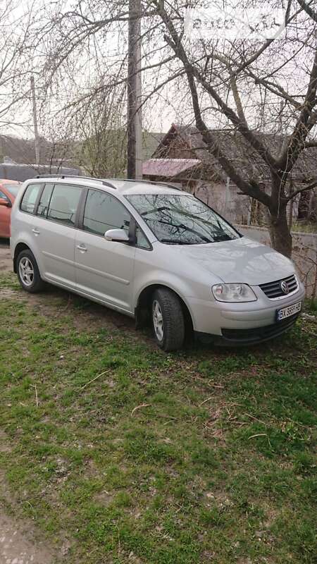 Мінівен Volkswagen Touran 2006 в Городку