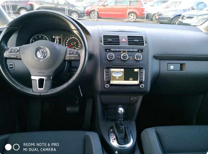 Минивэн Volkswagen Touran 2012 в Староконстантинове