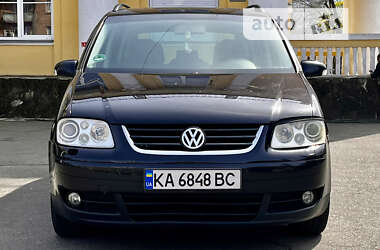 Минивэн Volkswagen Touran 2005 в Киеве