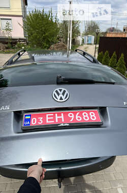 Минивэн Volkswagen Touran 2005 в Черновцах
