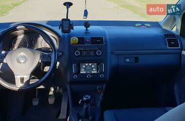 Минивэн Volkswagen Touran 2012 в 