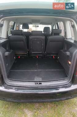 Мінівен Volkswagen Touran 2009 в 