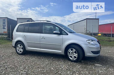 Мінівен Volkswagen Touran 2010 в Львові