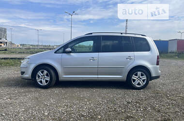 Мінівен Volkswagen Touran 2010 в Львові