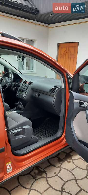 Минивэн Volkswagen Touran 2008 в Белой Церкви