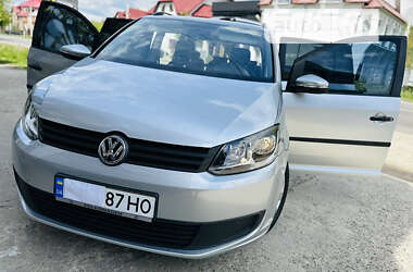 Минивэн Volkswagen Touran 2012 в Тячеве