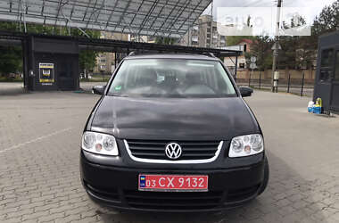 Мінівен Volkswagen Touran 2006 в Луцьку