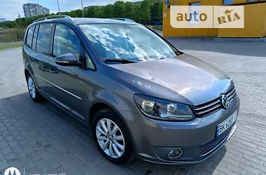 Минивэн Volkswagen Touran 2011 в Ровно