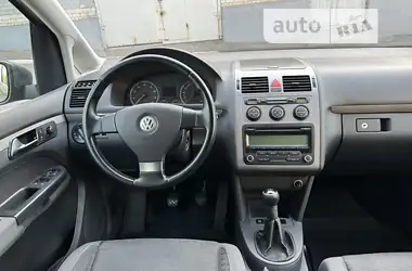 Volkswagen Touran 2010