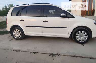 Мінівен Volkswagen Touran 2009 в Новій Ушиці