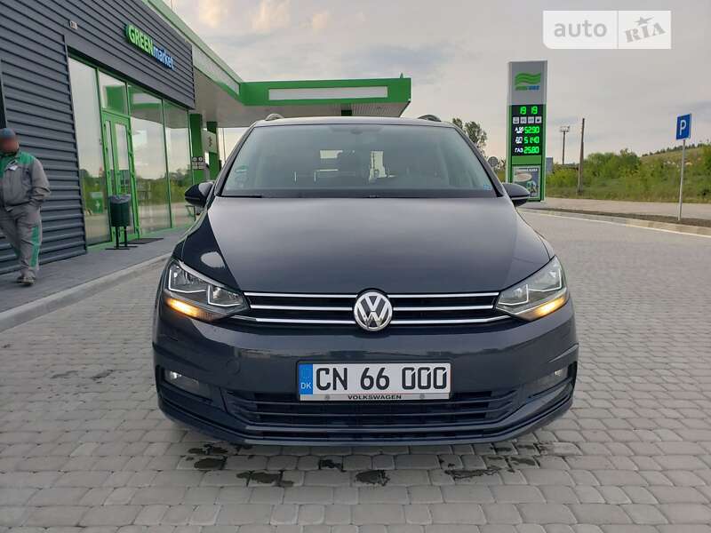 Микровэн Volkswagen Touran 2019 в Тернополе