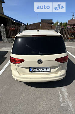 Микровэн Volkswagen Touran 2017 в Летичеве