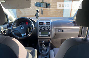 Минивэн Volkswagen Touran 2006 в Луцке