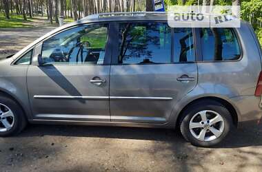 Минивэн Volkswagen Touran 2007 в Житомире