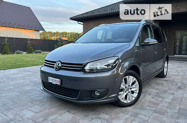 Минивэн Volkswagen Touran 2014 в Луцке