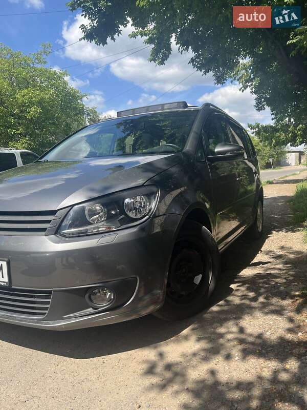 Volkswagen Touran 2014