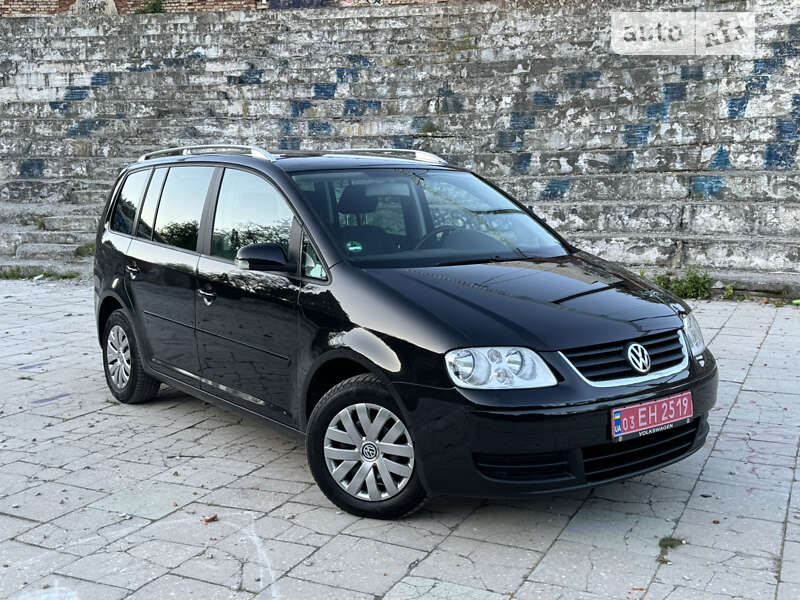 Минивэн Volkswagen Touran 2006 в Полтаве