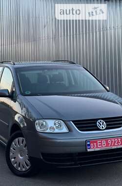 Минивэн Volkswagen Touran 2006 в Березане