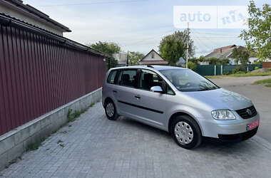 Минивэн Volkswagen Touran 2004 в Звенигородке