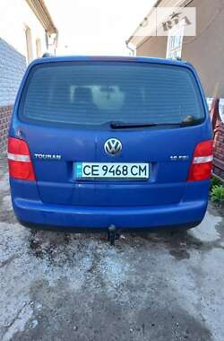 Минивэн Volkswagen Touran 2004 в Черновцах