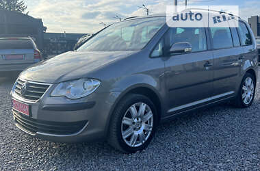 Минивэн Volkswagen Touran 2008 в Лубнах