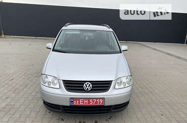 Минивэн Volkswagen Touran 2004 в Сарнах