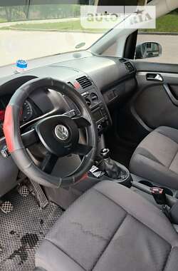 Мінівен Volkswagen Touran 2005 в Чемерівцях