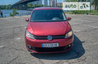 Минивэн Volkswagen Touran 2010 в Киеве