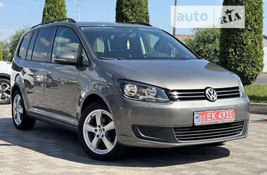 Мінівен Volkswagen Touran 2011 в Сарнах